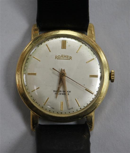 A gentlemans 14ct gold Roamer manual wind dress wrist watch.